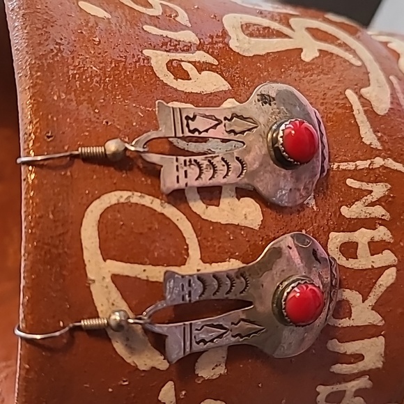 NAVAJO DESIGNER BEGAY EARRINGS - Picture 6 of 6